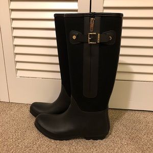 Tommy Hilfiger EUC rain boots